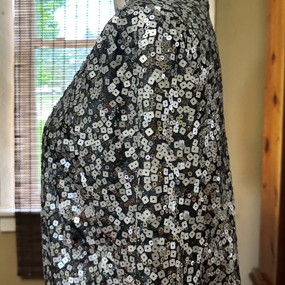 Peter Nygard sequined women’s jacket. Size small. - Picture 4 of 6